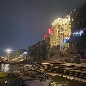 Отель Sita Palace On Heritage Ghats Of Benaras, Варанаси