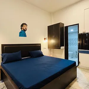 El Profesor バラナシ